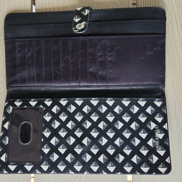 Vera Bradley Travel Organizer Wallet - Picture 5 of 8